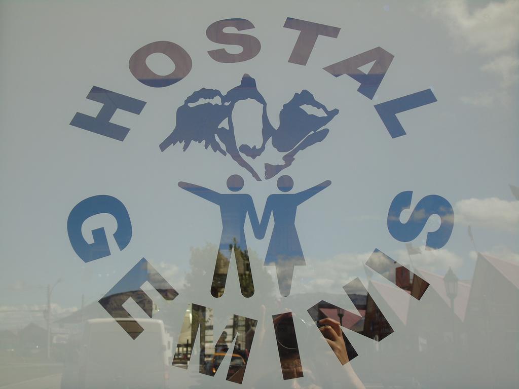 Hostal Geminis Puerto Natales Bagian luar foto