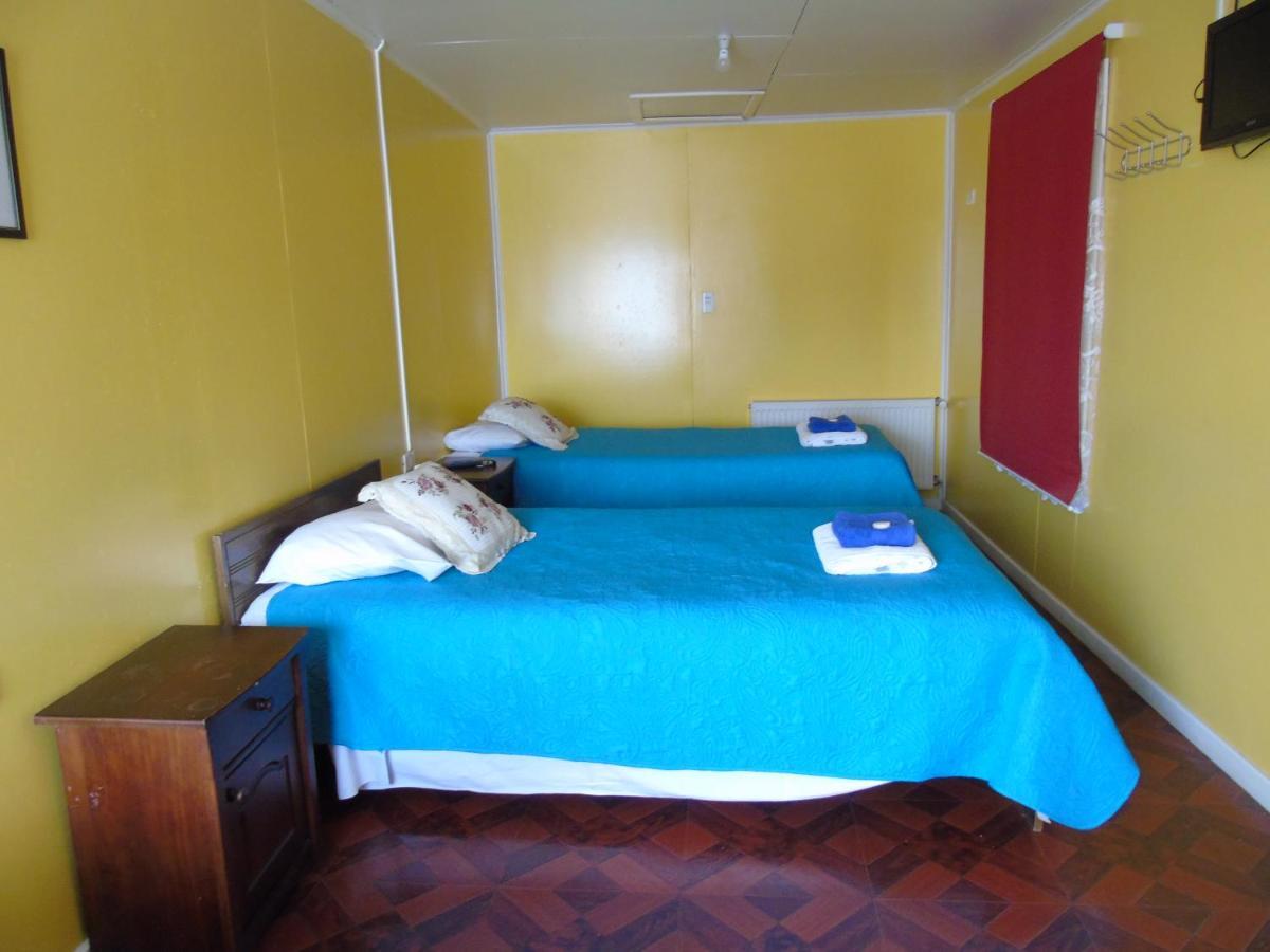 Hostal Geminis Puerto Natales Bagian luar foto